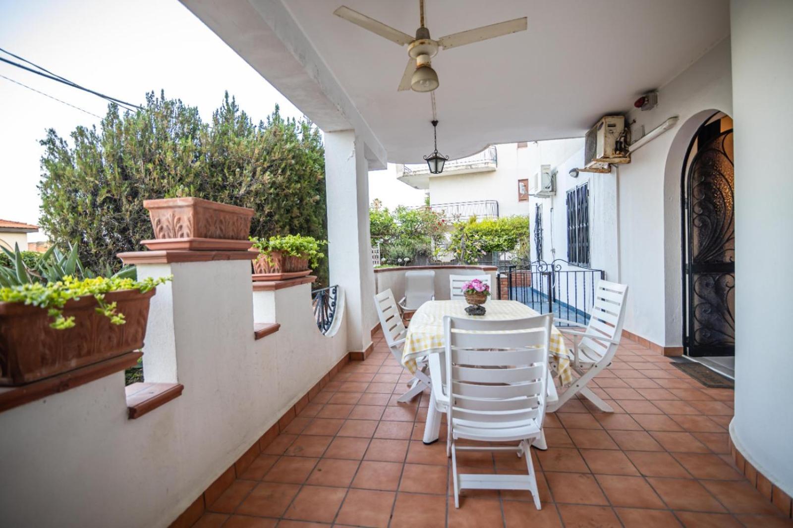 Courrier-House Apartment Aci Castello Exterior photo